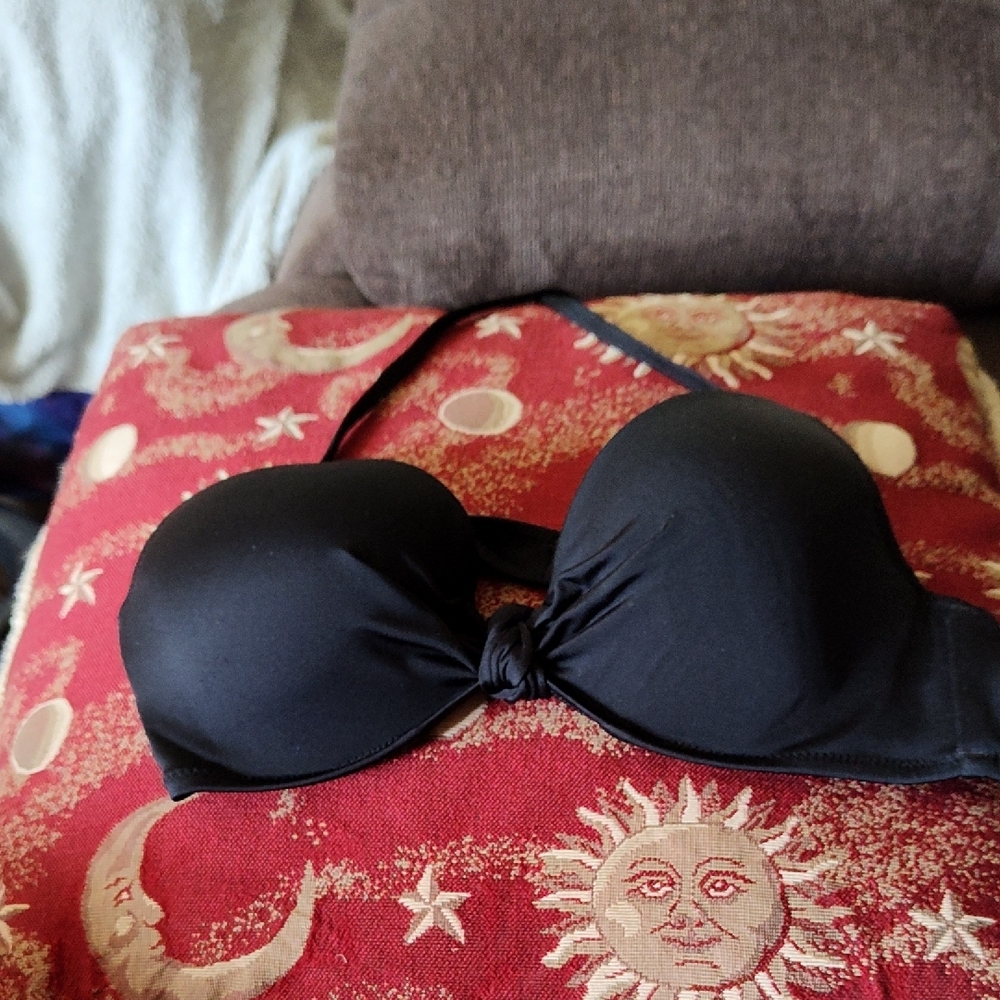 Shade And Shore Black Padded Bikini Top Size 36B